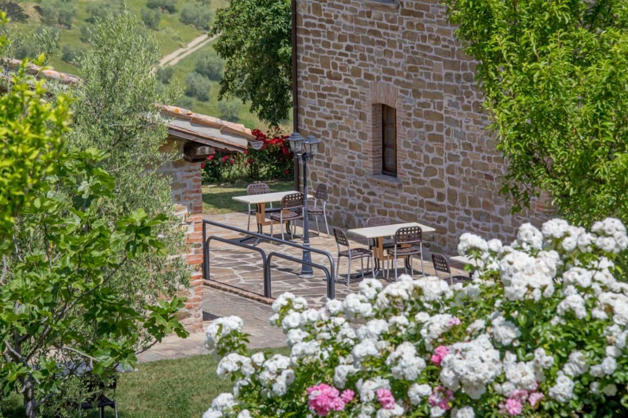 Agriturismo Tenuta Di Biscina Eksteriør billede